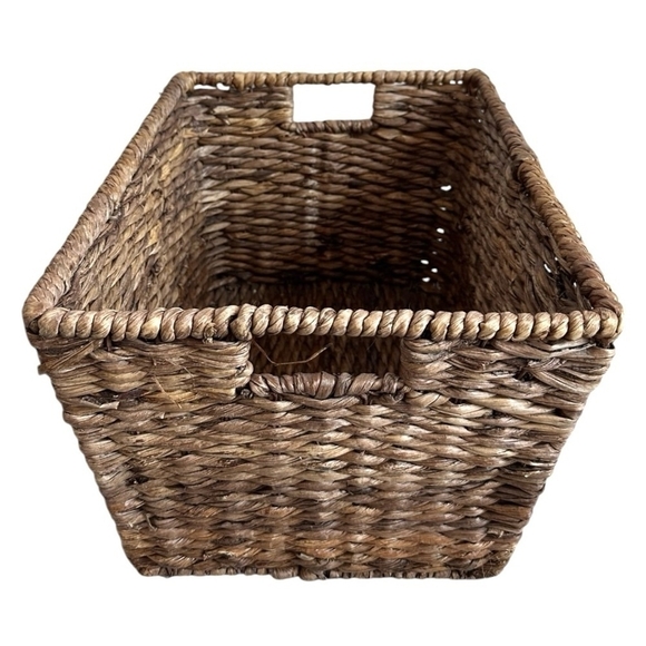 Large Wicker STORAGE BASKET Brown Wicker Crate Storage Basket with Handles - Picture 3 of 5